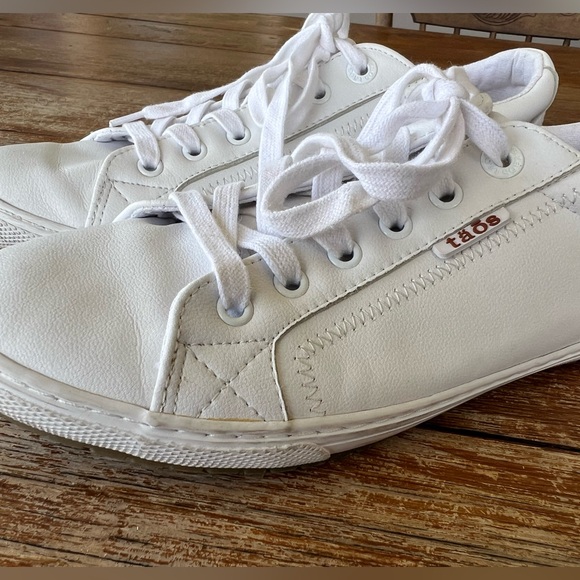 Taos Retro Star White Women’s Sneakers Low Top Size 10 - Picture 14 of 15